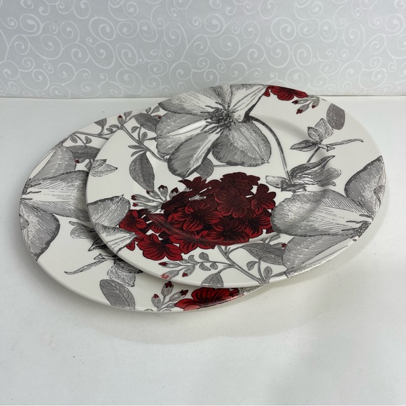2 Andrew Tanner Royal Stafford Clematis Red Gray Flowers Dinner Plates 11” - Picture 4 of 6